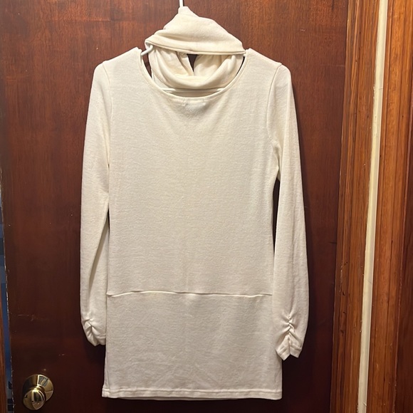 Patty Sweater Sz L - Picture 2 of 3